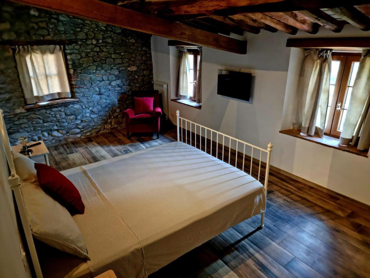 Agriturismo Il Castello Villa Borgo a Mozzano Exterior photo